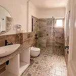 Garavilla Eski Szálloda *