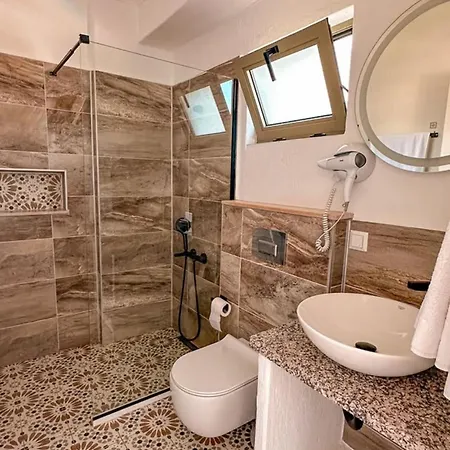 Hotel Garavilla Eski *