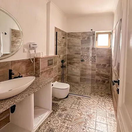 Garavilla Eski Hotel *